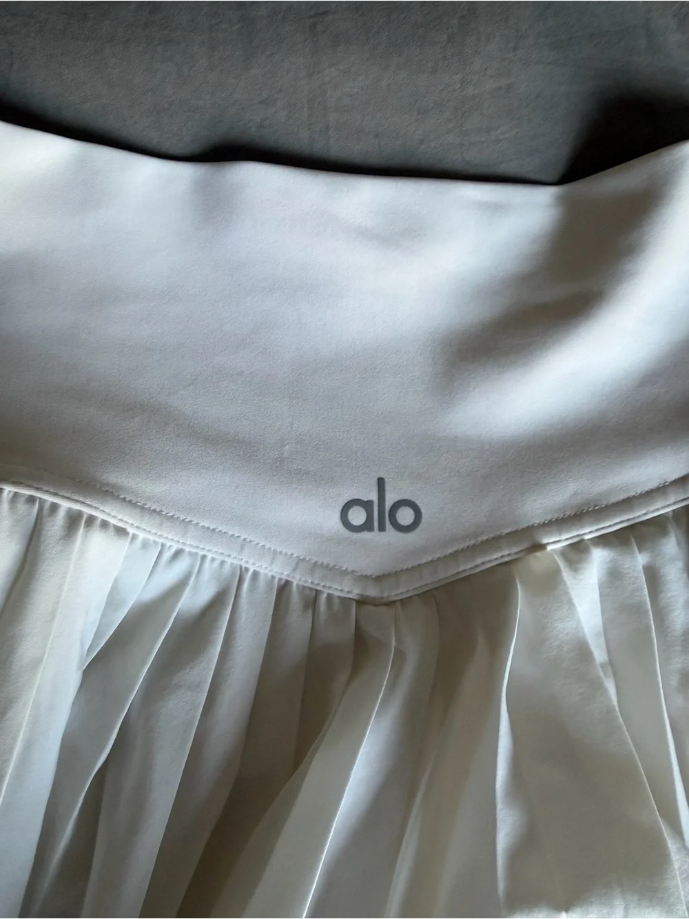 ALO Yoga White Pleated Skirt with built in shorts and pockets